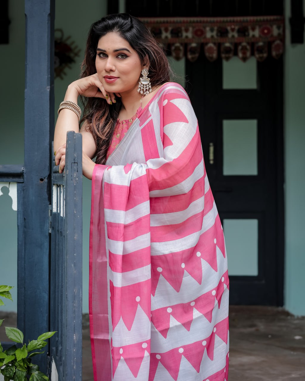 Contemporary White & Hot Pink Geometric Print Linen Cotton Saree
