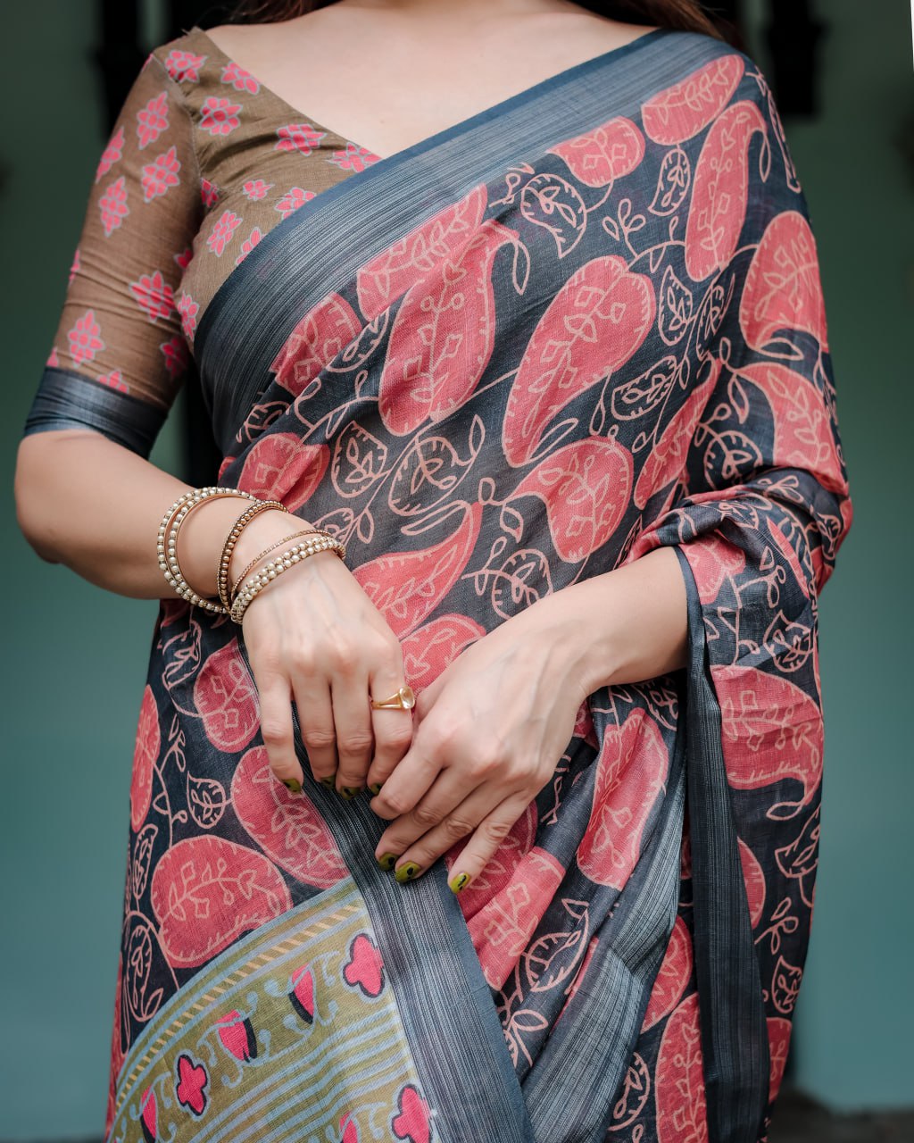 Charcoal Leaf Motif Linen Cotton Saree