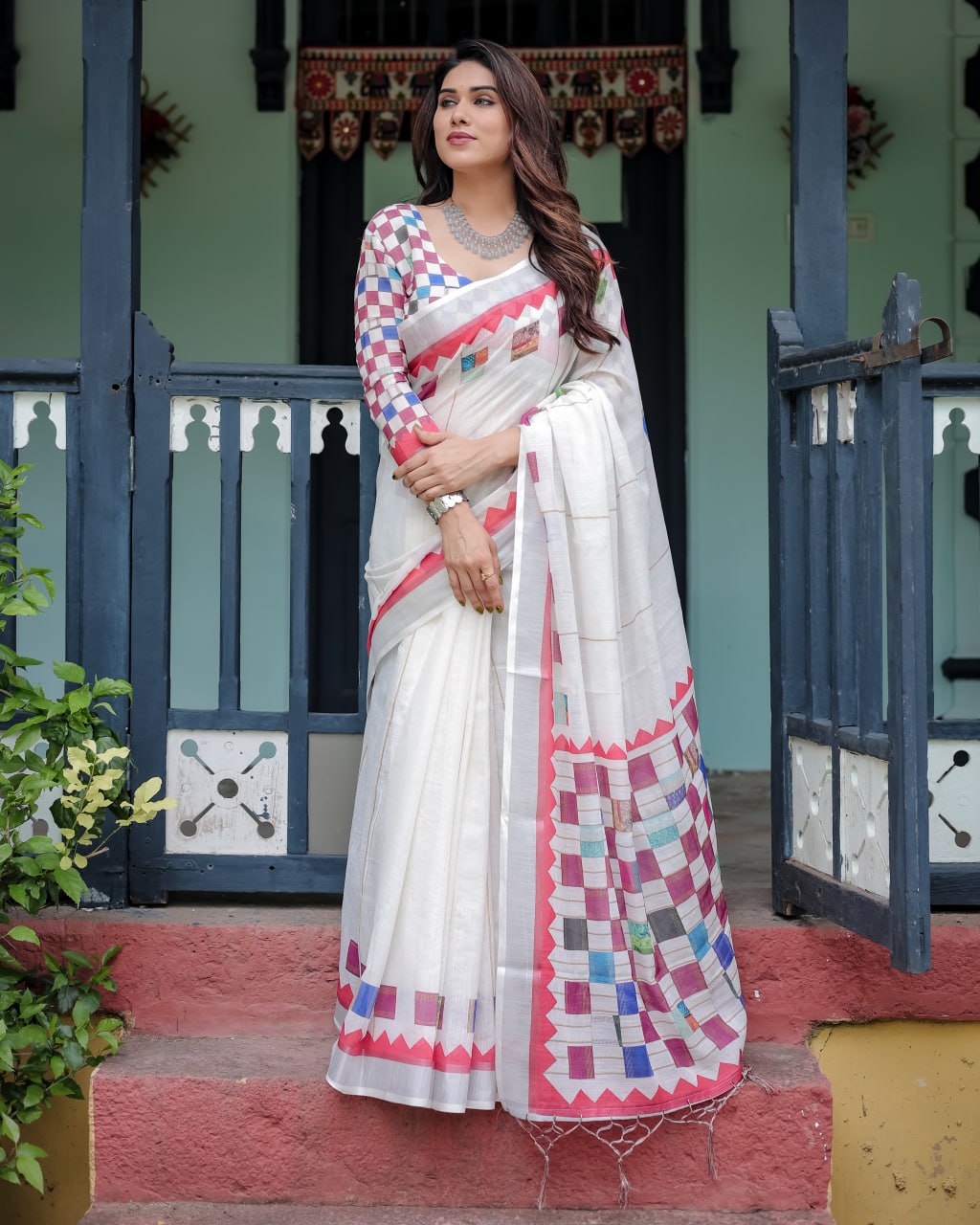 : Ivory Patchwork Linen Cotton Saree