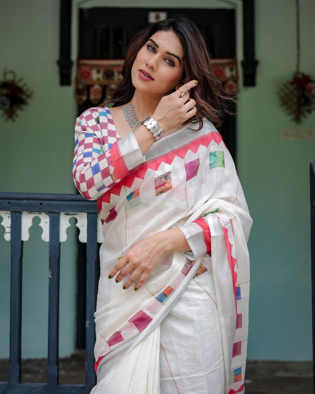 : Ivory Patchwork Linen Cotton Saree