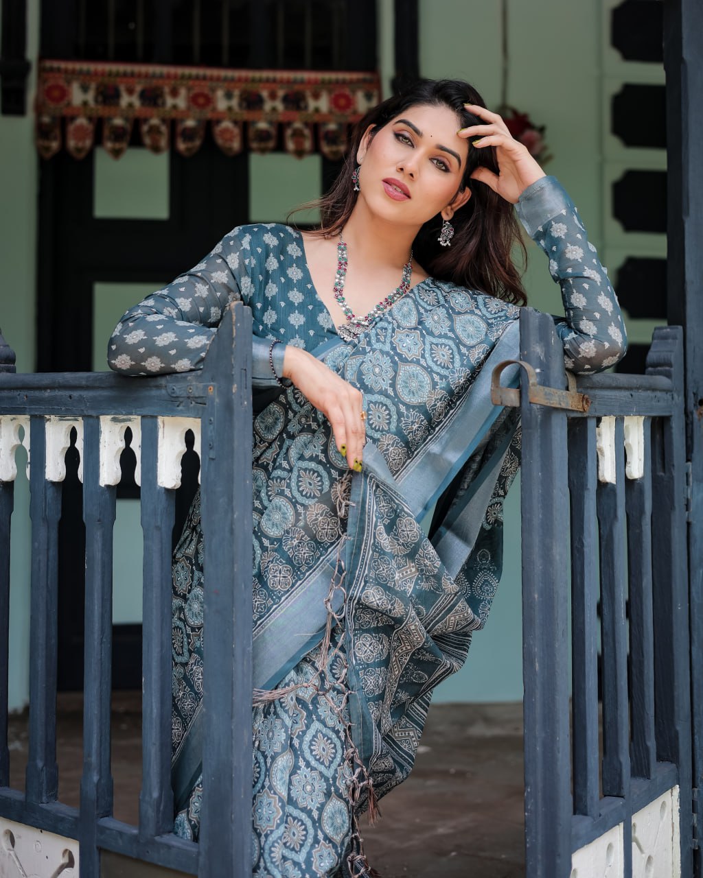 Deep Teal Woven Linen Cotton Saree