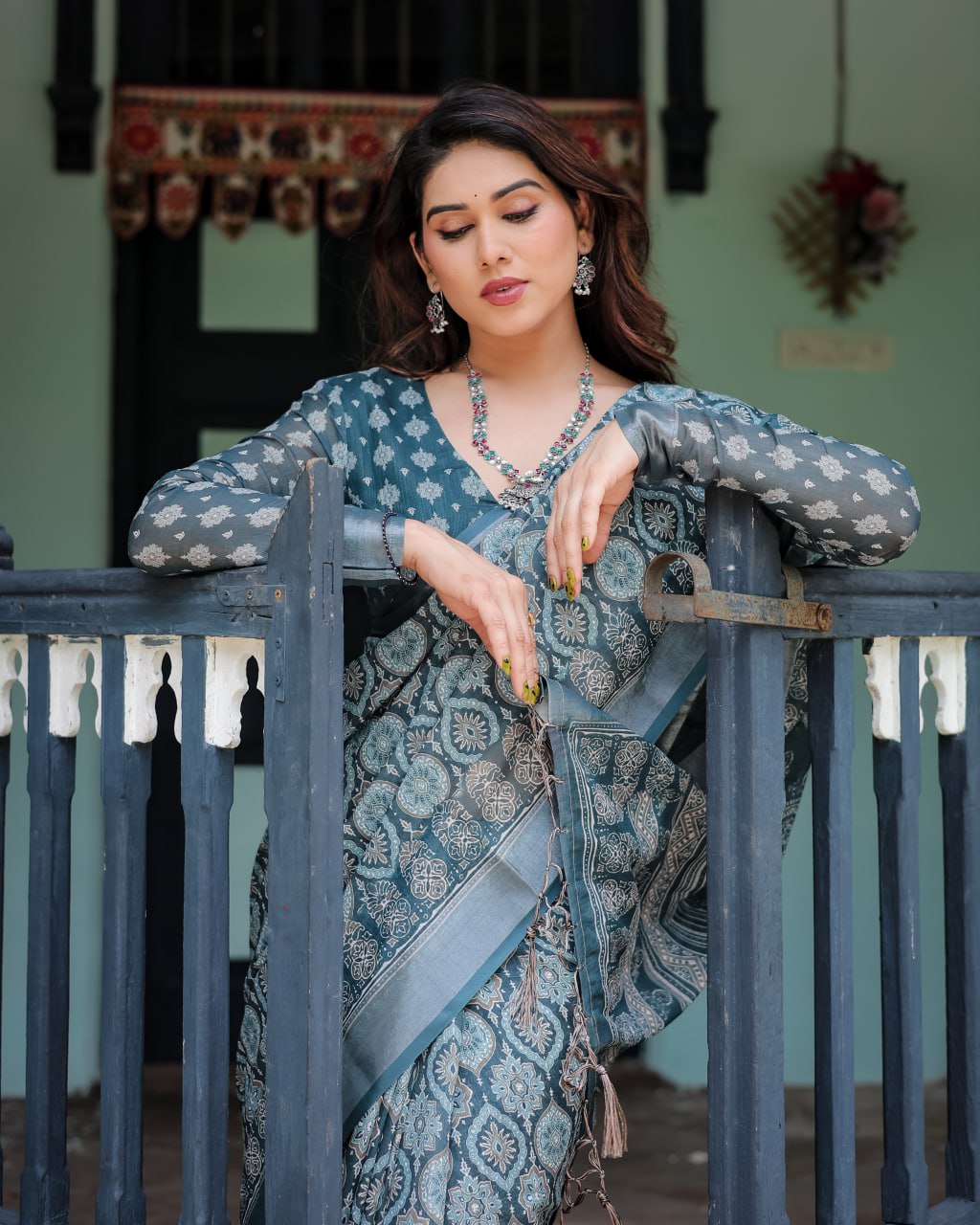 Deep Teal Woven Linen Cotton Saree