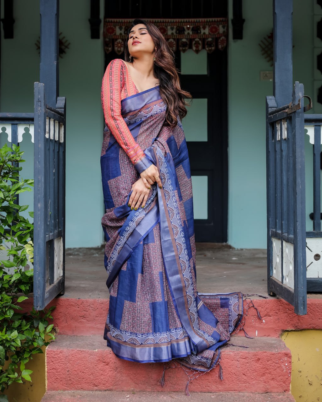 Deep Sapphire Blue Geometric Woven Linen Cotton Saree