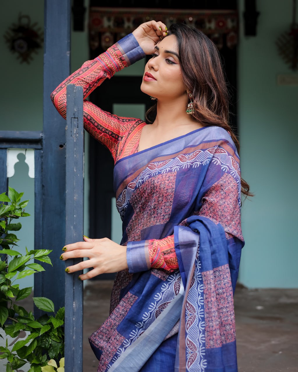 Deep Sapphire Blue Geometric Woven Linen Cotton Saree